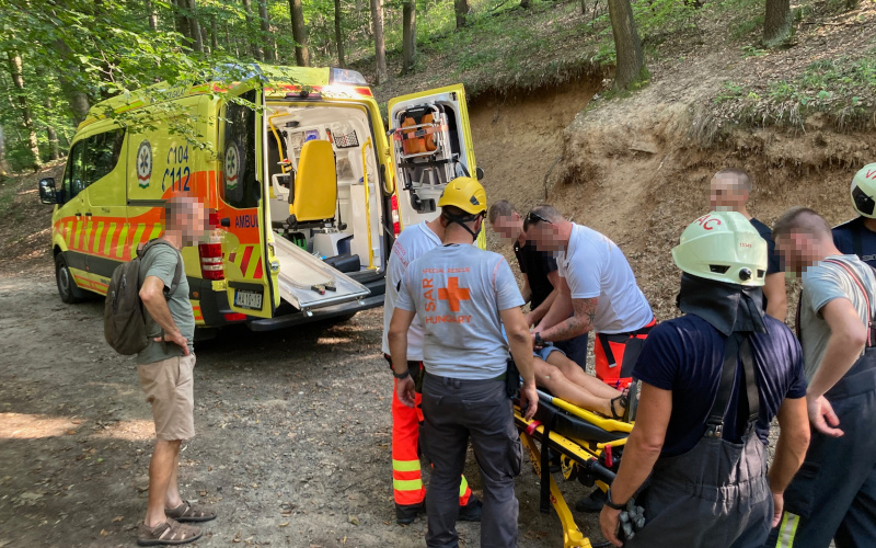 Serious cyclist injury in Zebegény (2023.08.20.) - 20230820 2 mentes